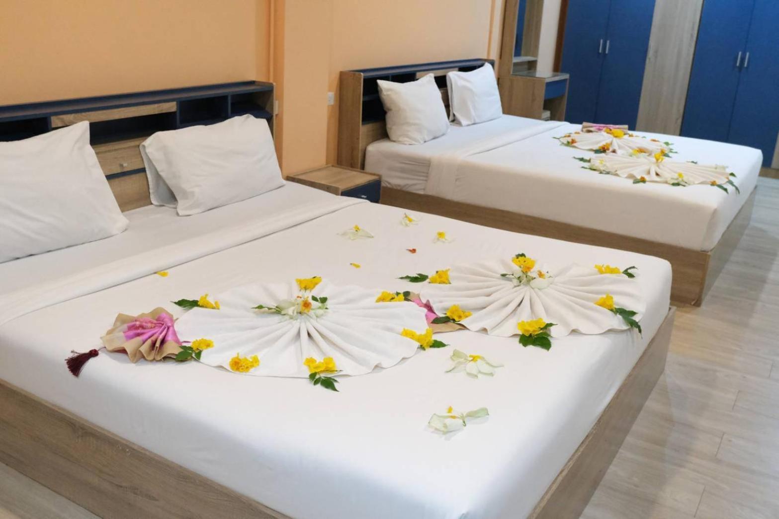 Supachai Inn Ban ba Ngan Ngoại thất bức ảnh