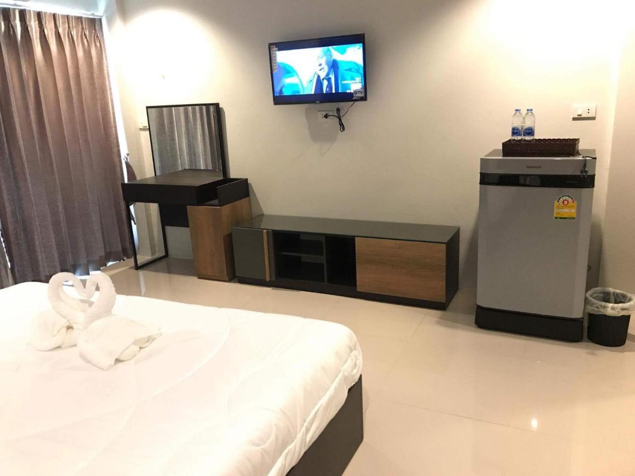 Supachai Inn Ban ba Ngan Ngoại thất bức ảnh